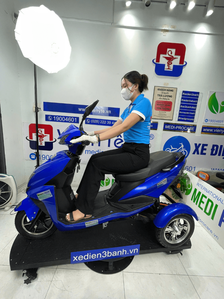 xe điện 3 bánh MEDI-PROCARE EST3